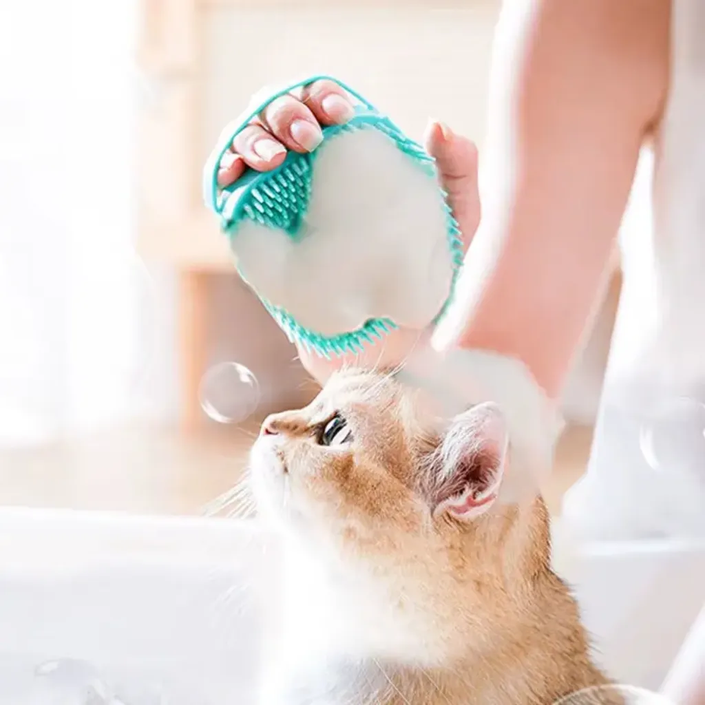Pet grooming brush dog bathing shampoo dispenser pet brush cat grooming KSA